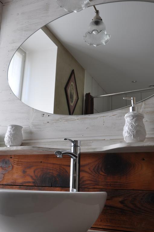 B&B La Cerisaie Francheleins Bilik gambar