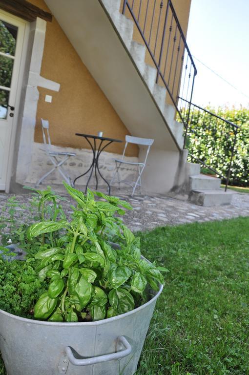 B&B La Cerisaie Francheleins Bilik gambar