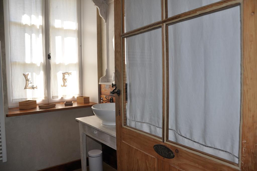 B&B La Cerisaie Francheleins Bilik gambar