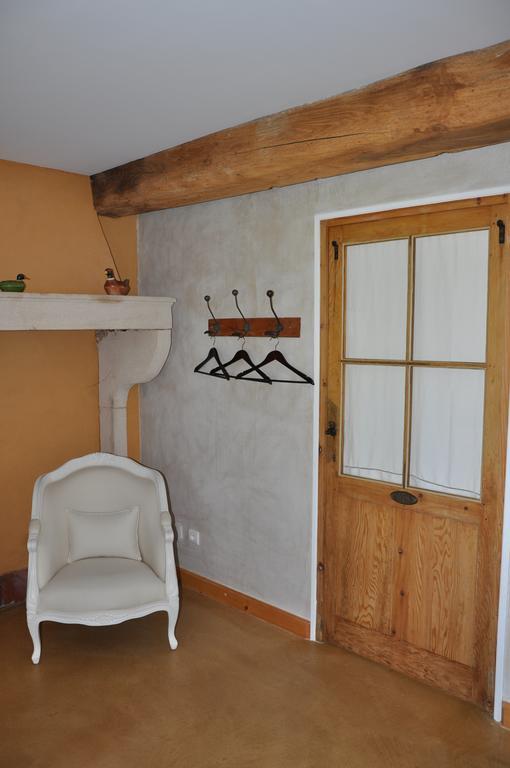 B&B La Cerisaie Francheleins Bilik gambar